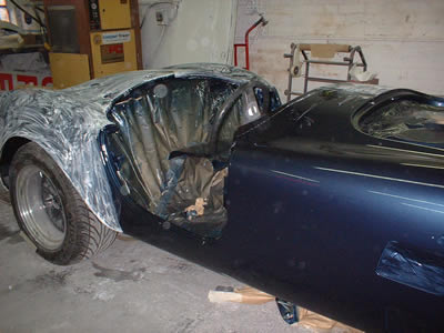 Polish - 00022A Cobra Replica being re-shaped - Paul Motor Body Repairs
